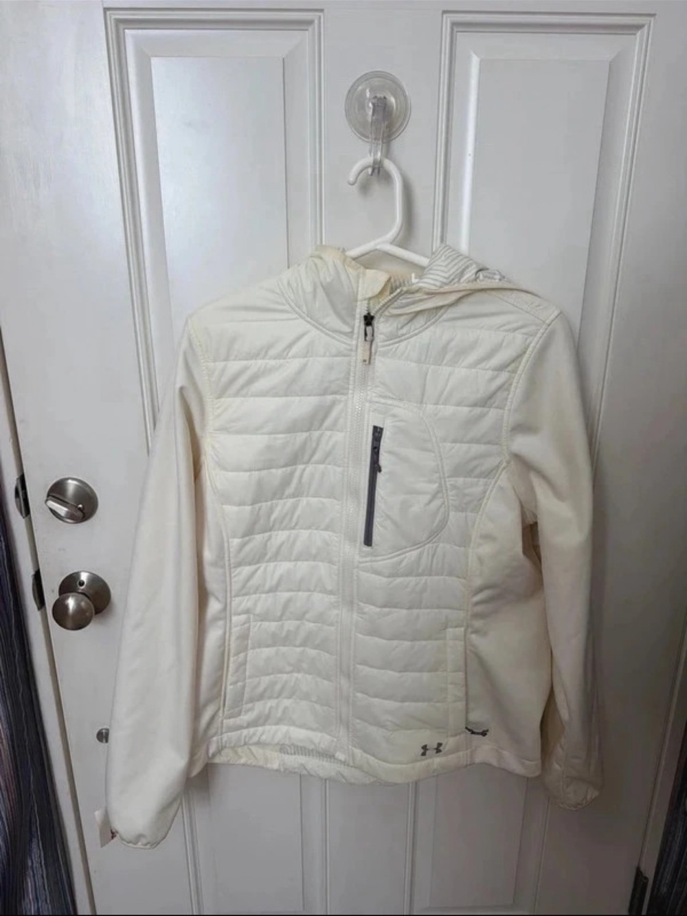 Under Armour Women's Cream Quilted Hooded Puffer Jacket